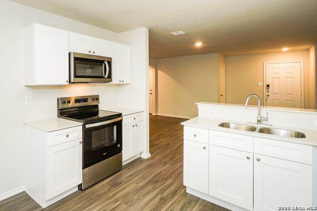 826 Robillard Lane - Photo 1