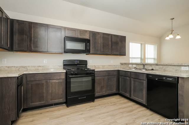 5011 Jade Crossing - Photo 1