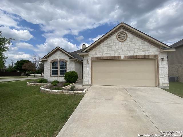 121 Deerwood Oaks - Photo 1