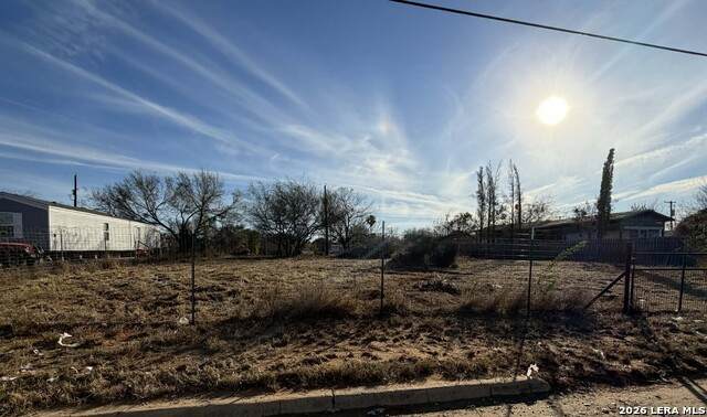 405 Miller - Photo 1