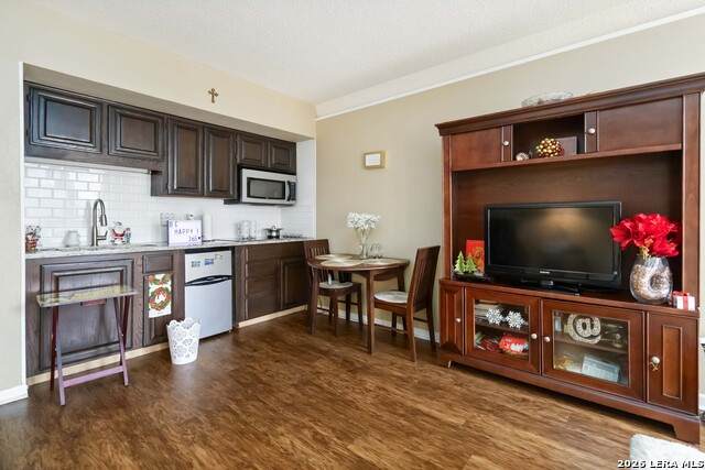 7701 Wurzbach - Photo 1