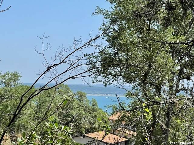 1204 Lakeside Dr W - Photo 1