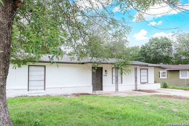 7118 Castleridge - Photo 1