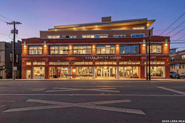 1401 Flores - Photo 1