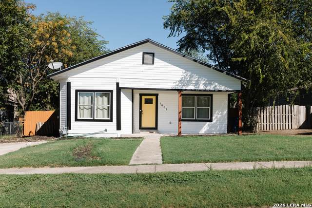 1007 Virginia Blvd - Photo 1