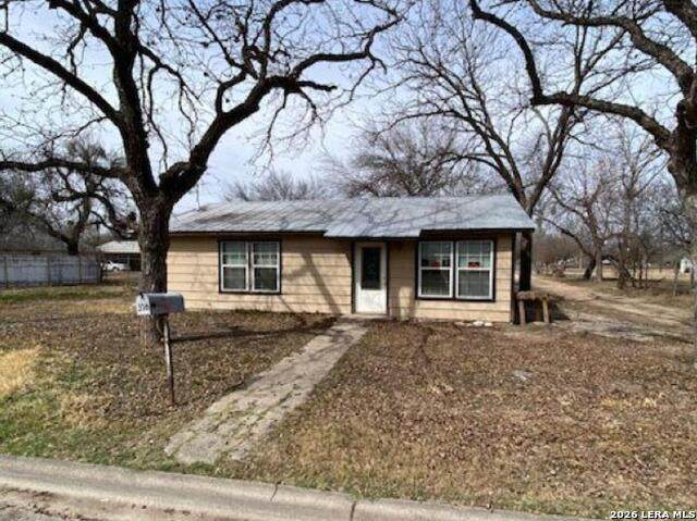 316 Geraldine - Photo 1