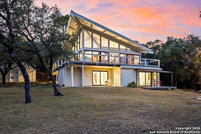 4250 Tanglewood Trl - Photo 1