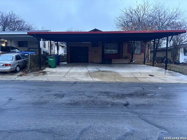 2223 Hays - Photo 1