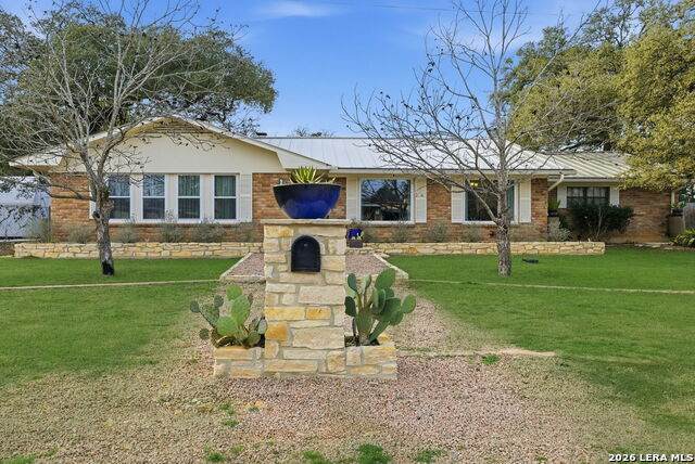 819 Pecan St. - Photo 1