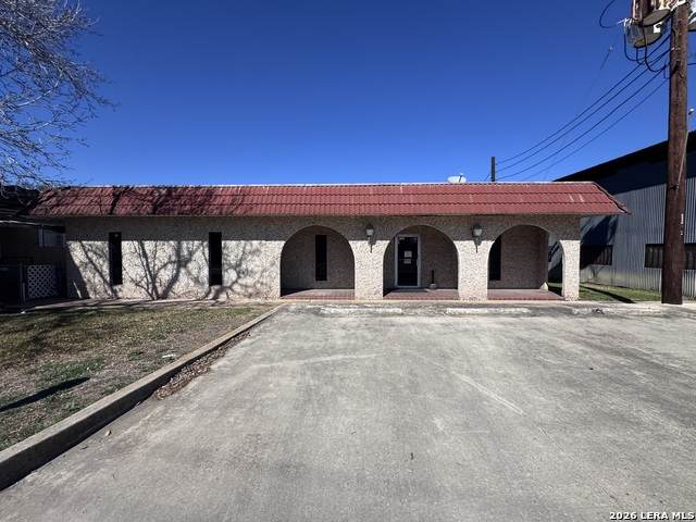 115 Canfield - Photo 1