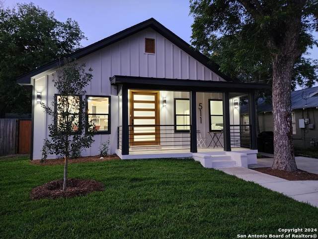 511 Woodlawn Avenue - Photo 1