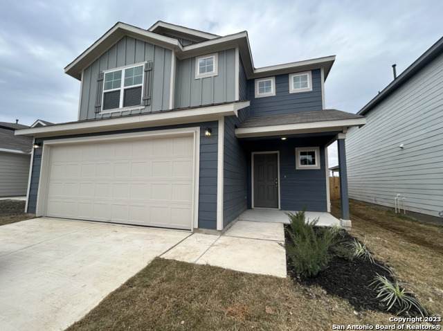 13723 Redtail Landing - Photo 1