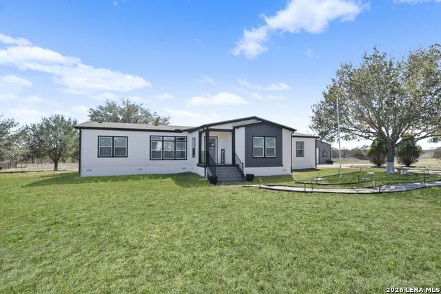 175 Ranch Country - Photo 1