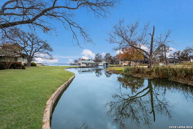 409 Timberhill - Photo 1