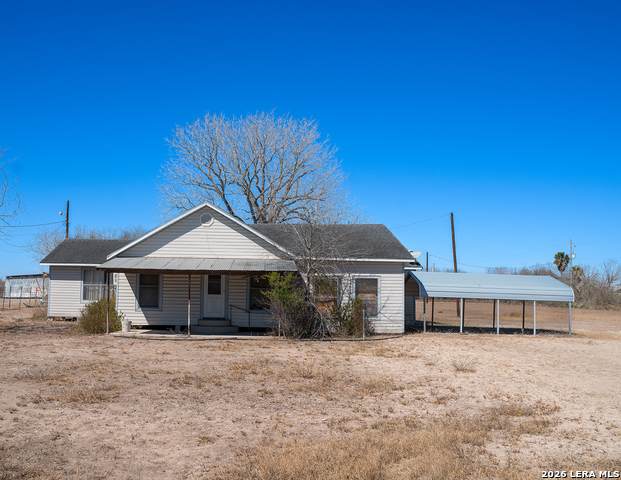 1580 Middle Rd - Photo 1