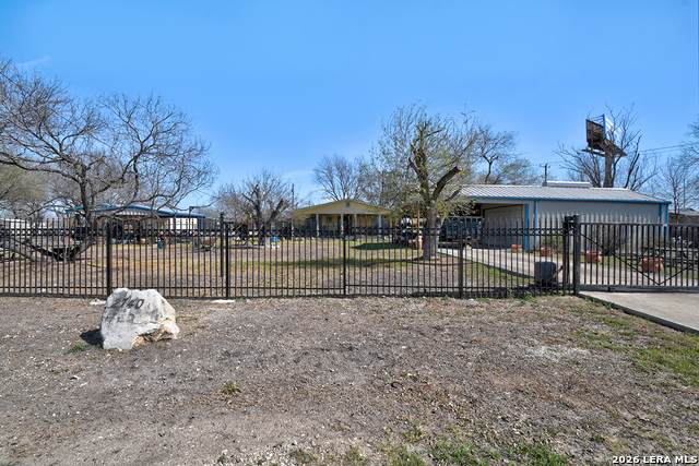 2740 Churchill - Photo 1