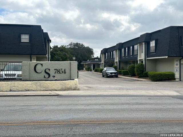 7834 Broadway - Photo 1