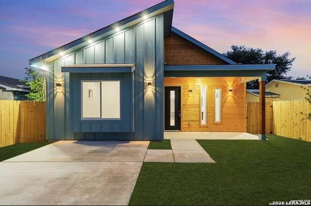 1422 Sherman - Photo 1