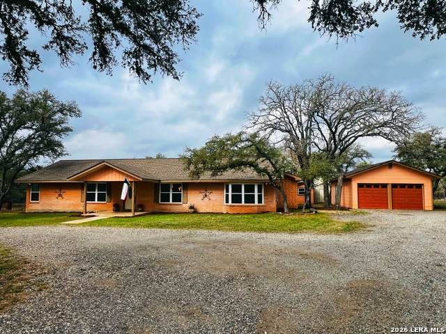 30511 Oakview - Photo 1