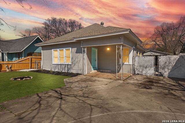 1823 Edison - Photo 1