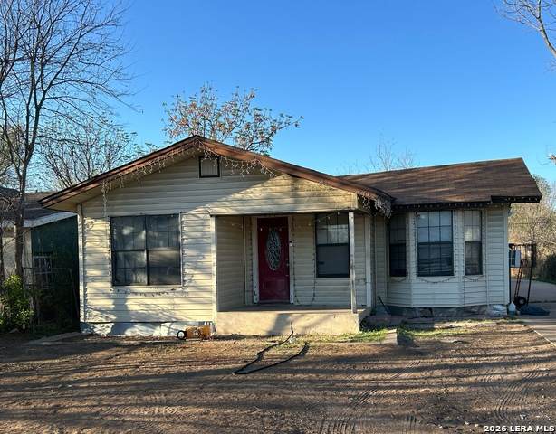 3719 Travis St - Photo 1