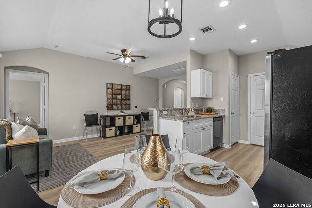 611 Whiting - Photo 1