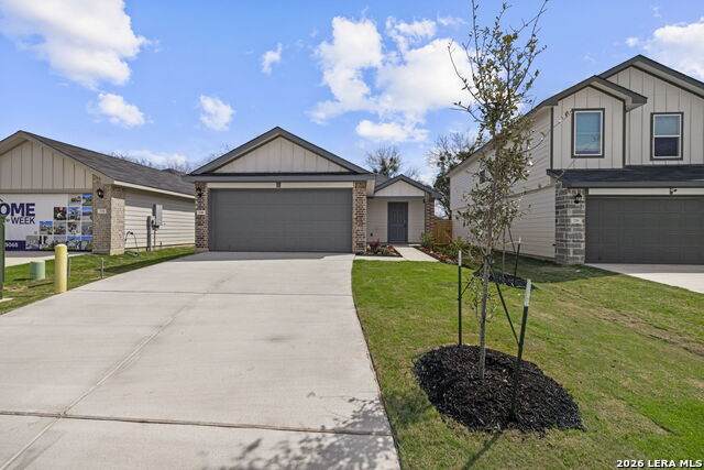 730 Jennifer Way - Photo 1