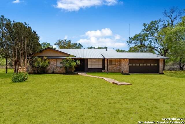 11780 Loop 1604 - Photo 1