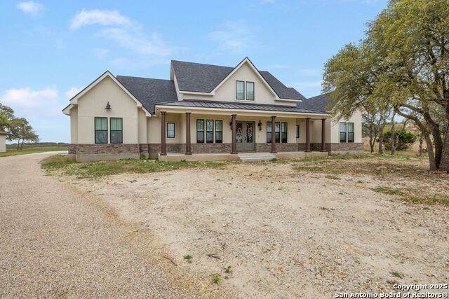 1062 Lariat - Photo 1