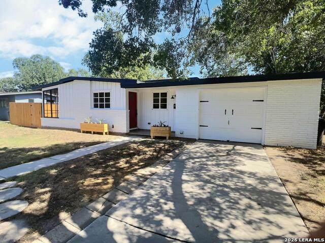 338 Brettonwood - Photo 1