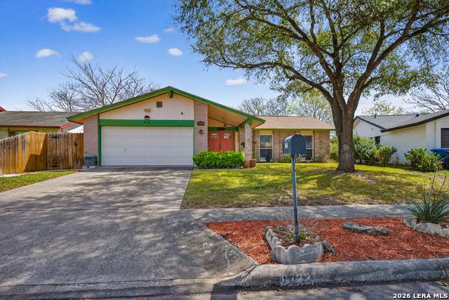 8722 Thatch - Photo 1