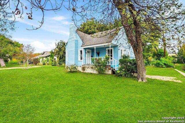 479 E Magnolia - Photo 1