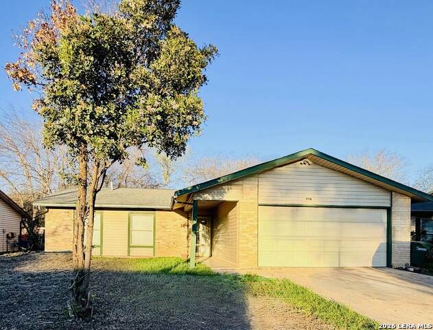 5718 Timberhill - Photo 1