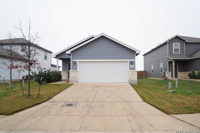 2429 Dielman - Photo 1