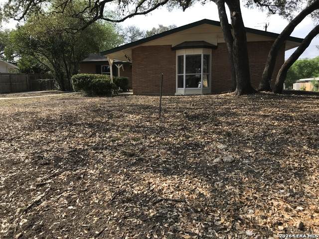 4626 Duquesne Dr - Photo 1