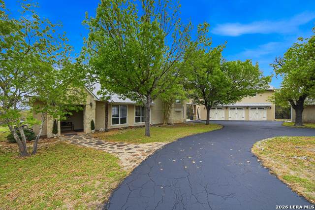 752 Taylor - Photo 1