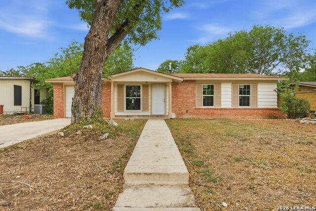 221 Park - Photo 1