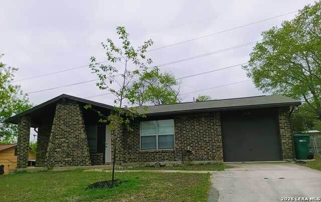 7526 Valley Oak St - Photo 1