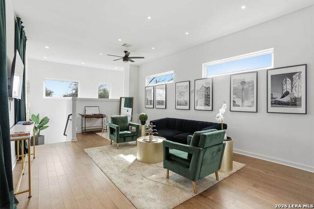 1641 Center St - Photo 1