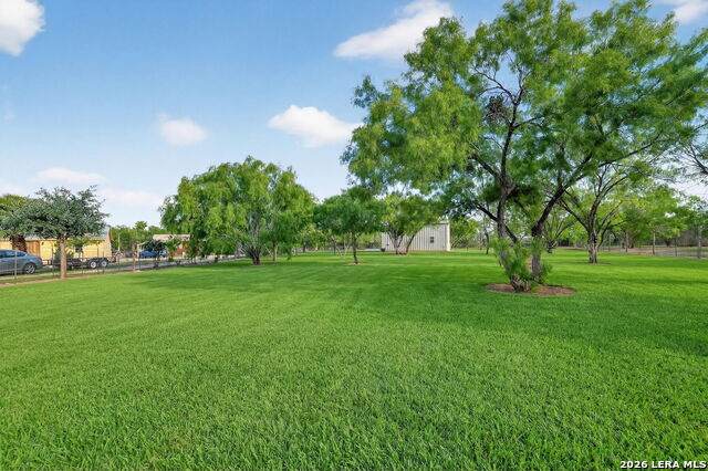 128 County Road 2672 - Photo 1