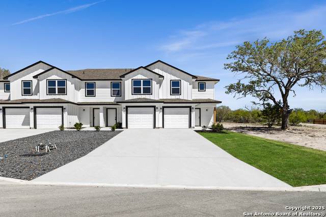 219 Bonnie Bend - Photo 1