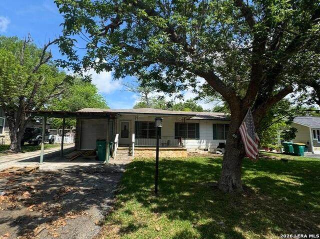 514 Bandera Rd - Photo 1