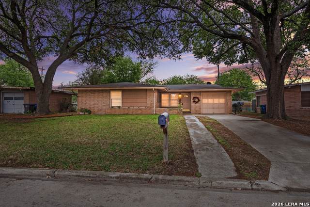 558 Cicero - Photo 1