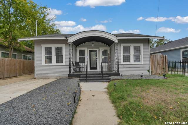 704 Cuney - Photo 1