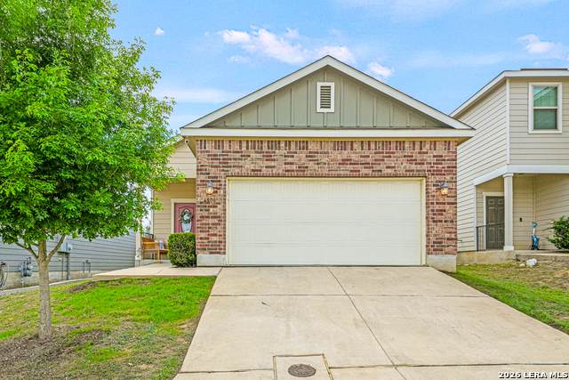 4909 Hallies Gdn - Photo 1