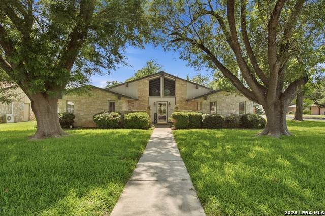 202 Azalea Trl - Photo 1