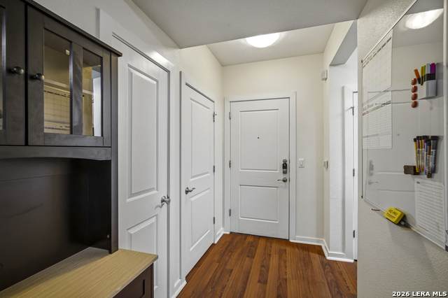 7342 Oak Manor Dr - Photo 1