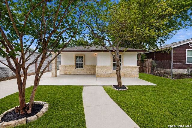 444 Azucena - Photo 1