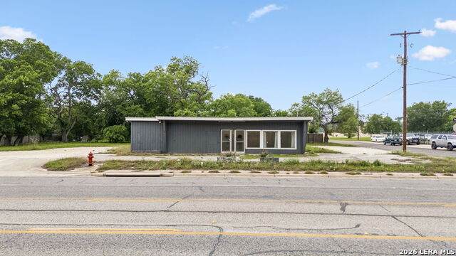 1407 Broadway - Photo 1