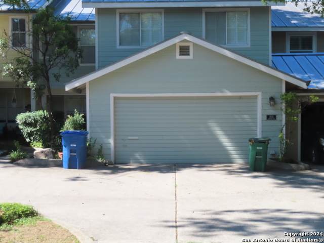 101 Crofton - Photo 1